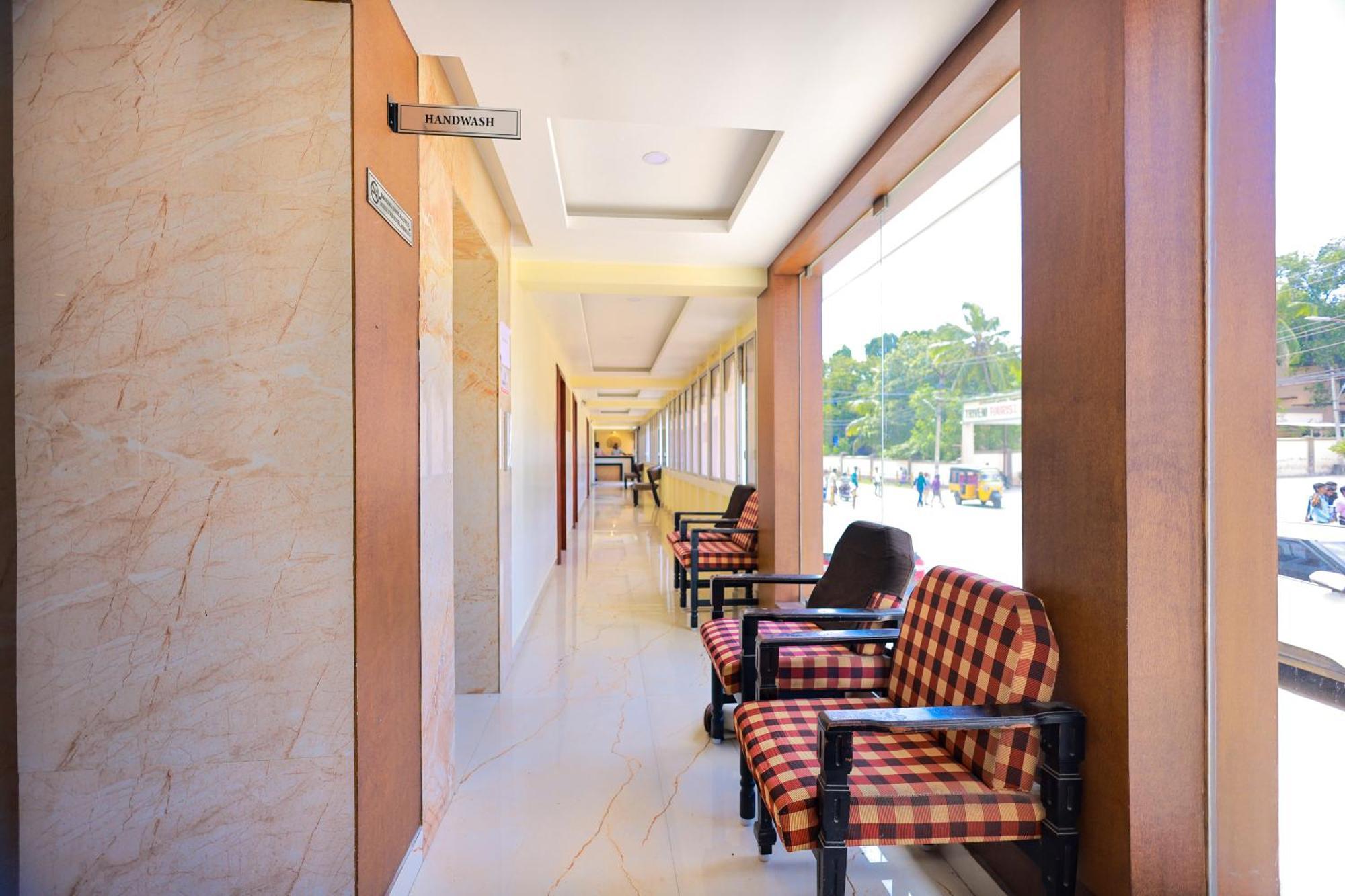 Hotel Sangam Канякумари Екстериор снимка