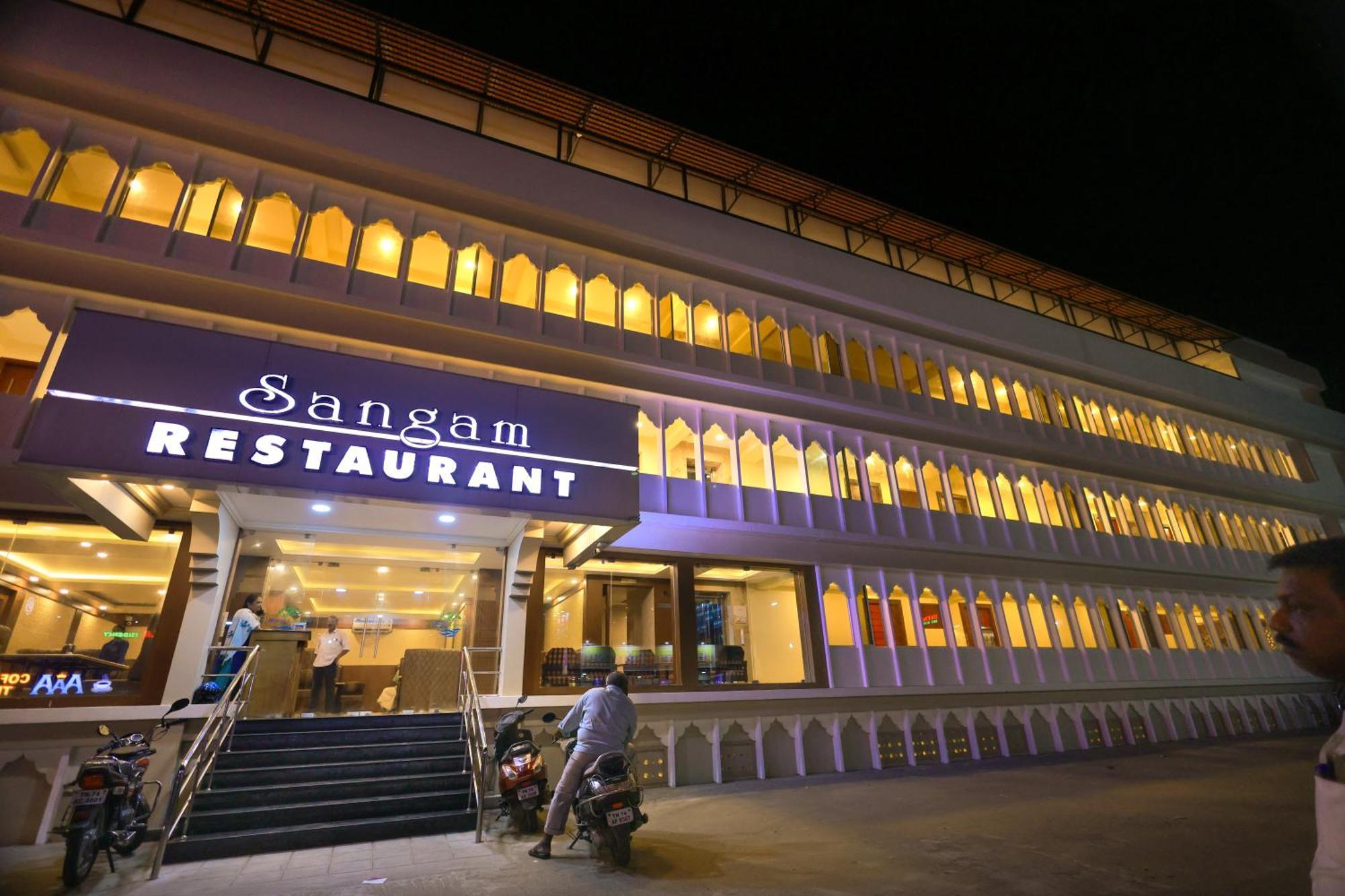 Hotel Sangam Канякумари Екстериор снимка