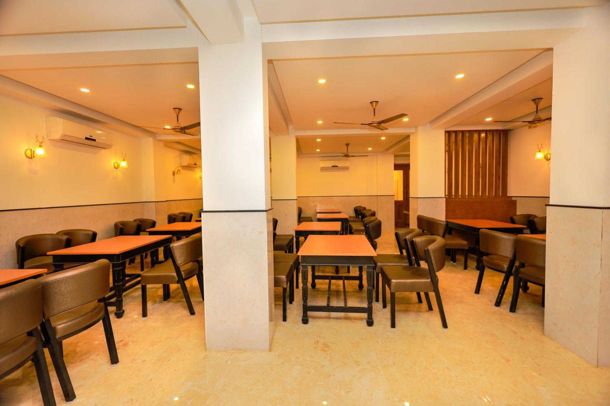 Hotel Sangam Канякумари Екстериор снимка