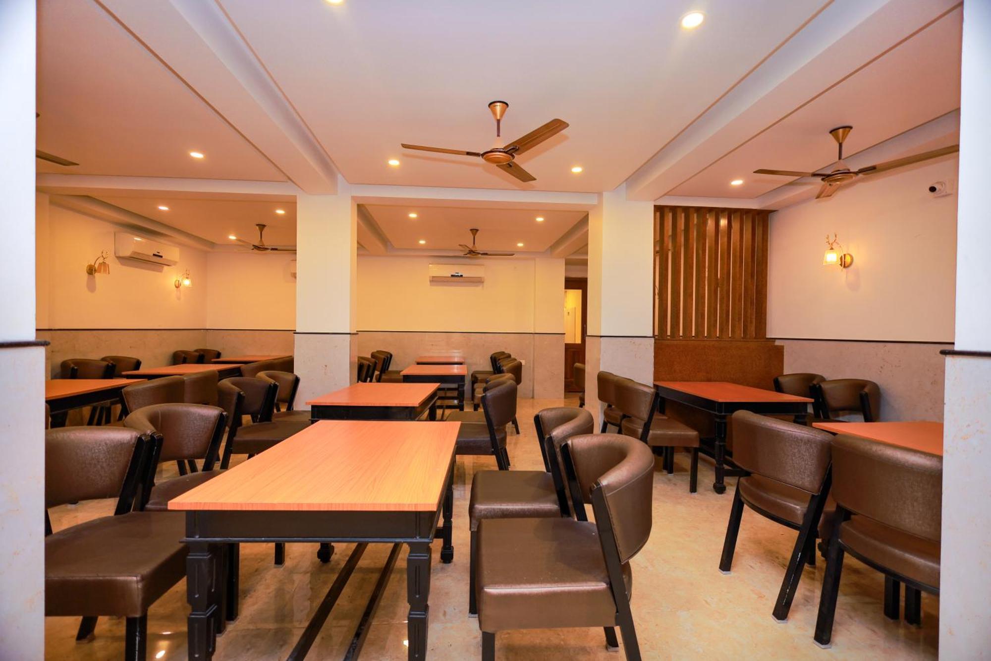Hotel Sangam Канякумари Екстериор снимка