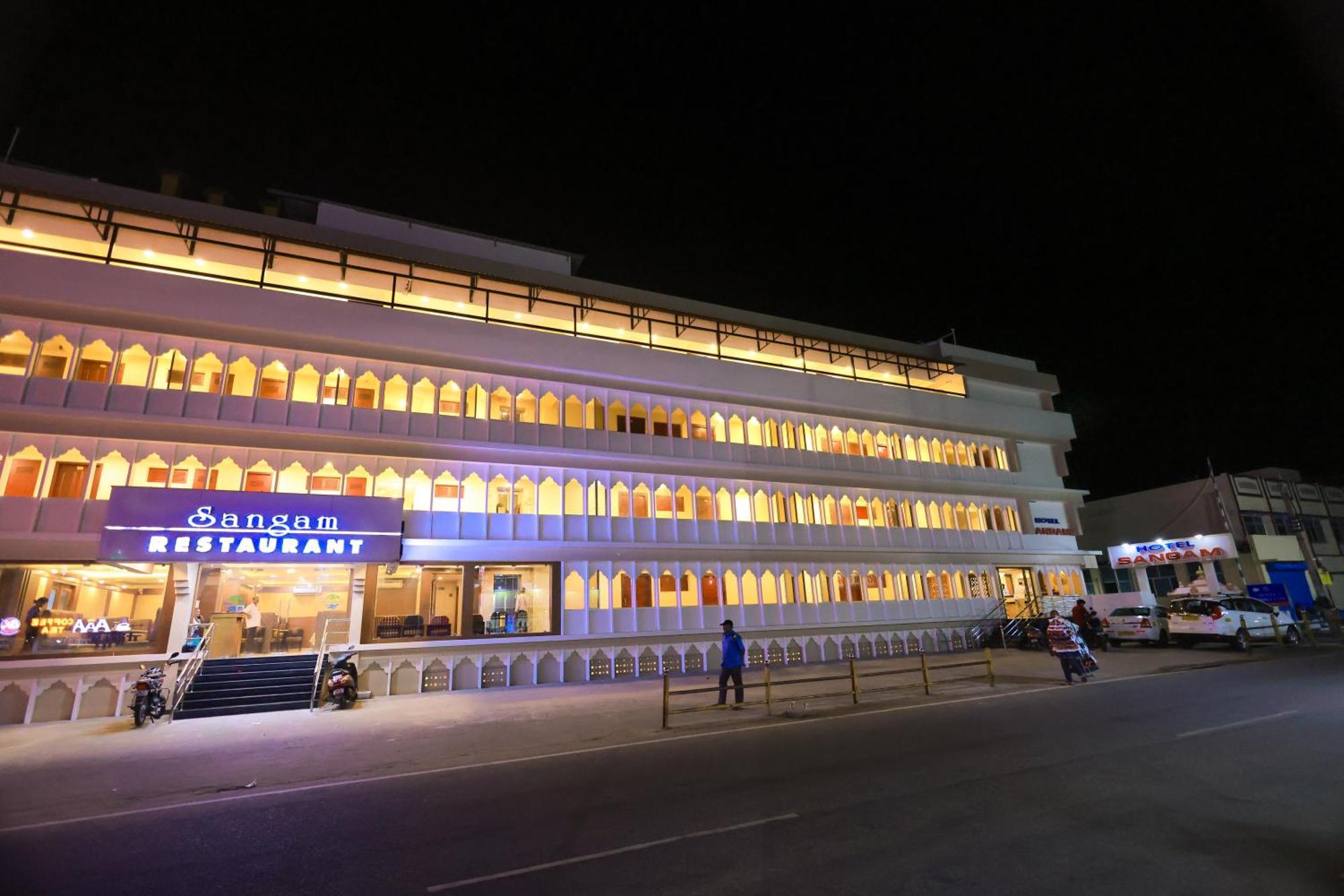 Hotel Sangam Канякумари Екстериор снимка