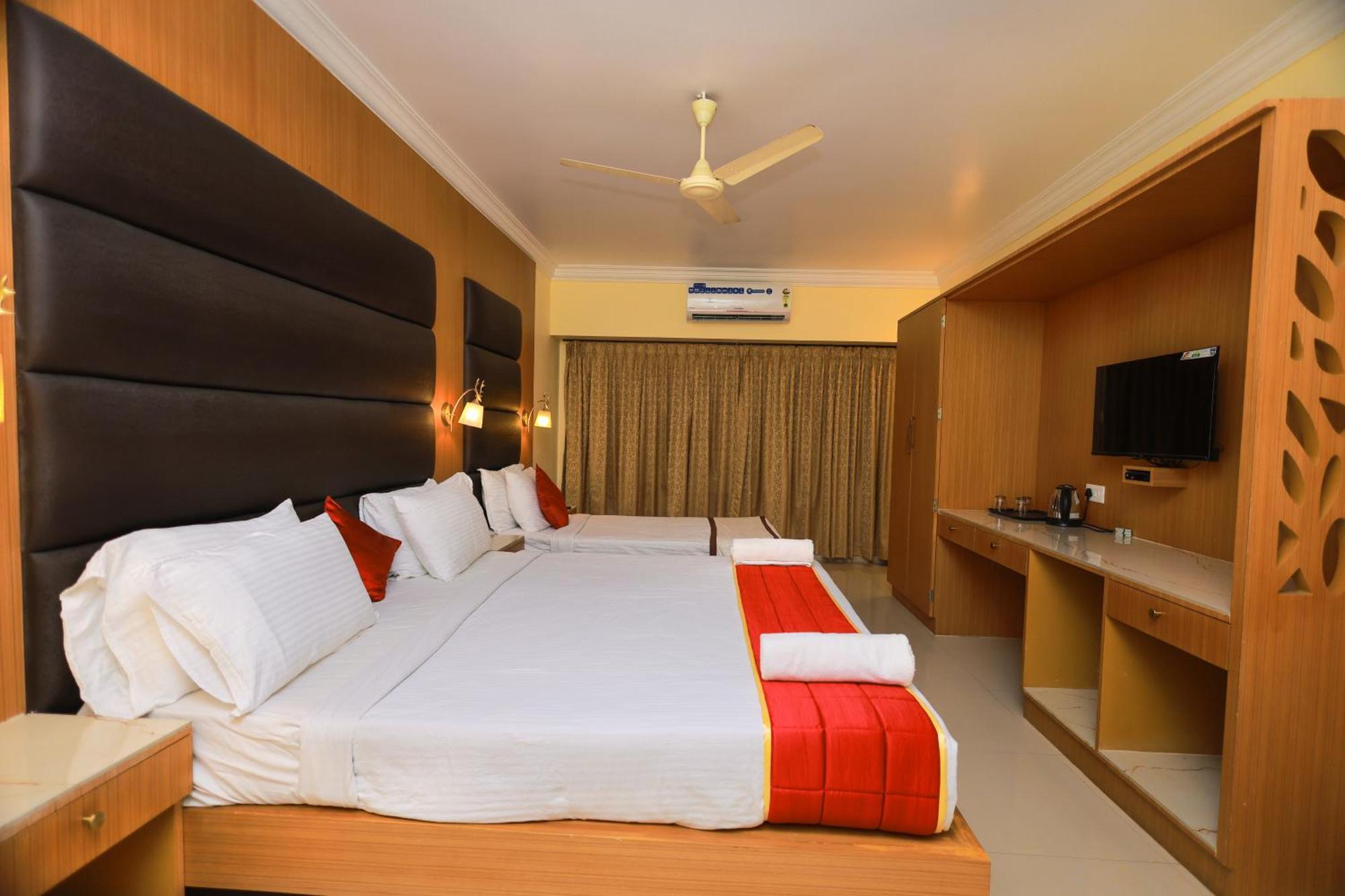 Hotel Sangam Канякумари Екстериор снимка