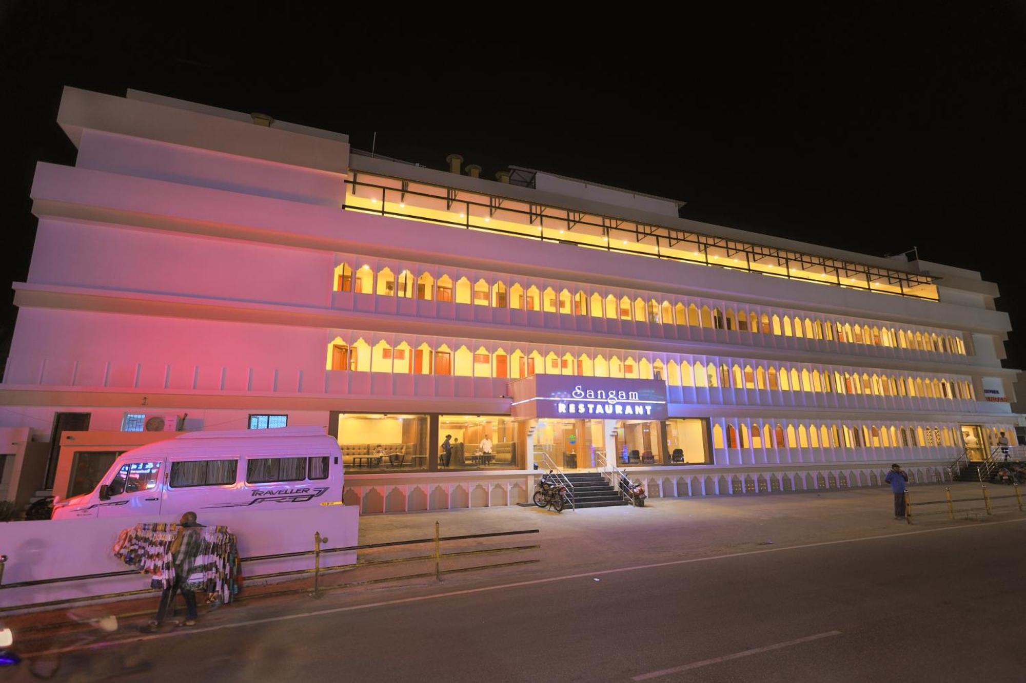 Hotel Sangam Канякумари Екстериор снимка