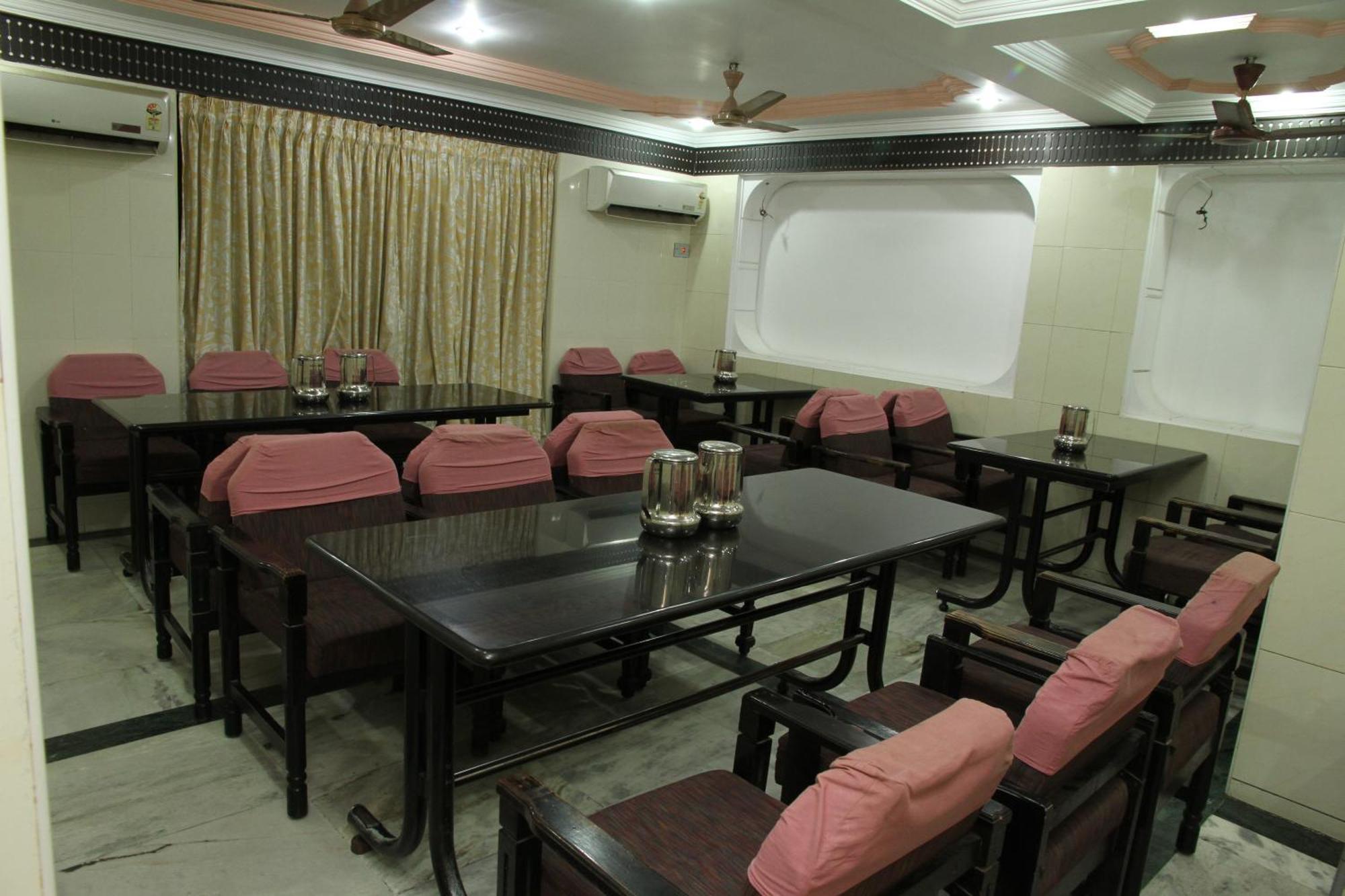 Hotel Sangam Канякумари Екстериор снимка